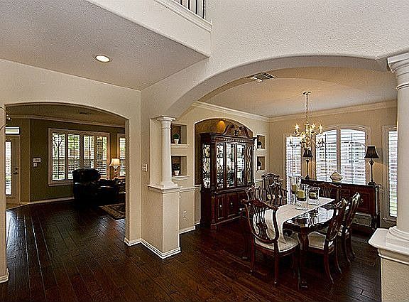 3rd image of 1806 Harvest Glen Dr