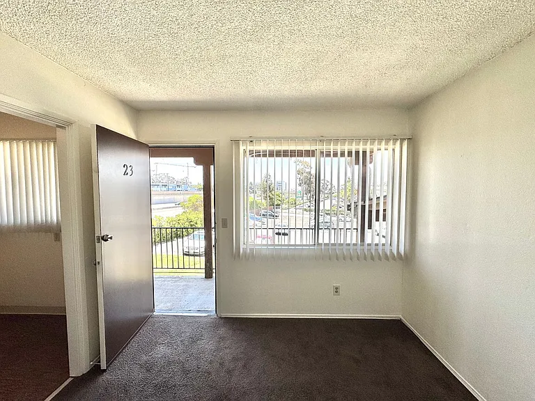 7821 Linda Vista Rd. — Photo 14