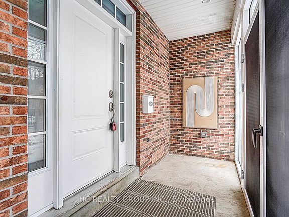 4th image of 8 Beech St