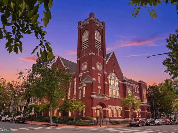 819 D St NE #4, Washington, DC 20002