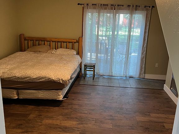 3rd image of 891 Tata Ln