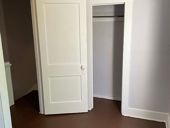3rd image of 501 E Vine St #501