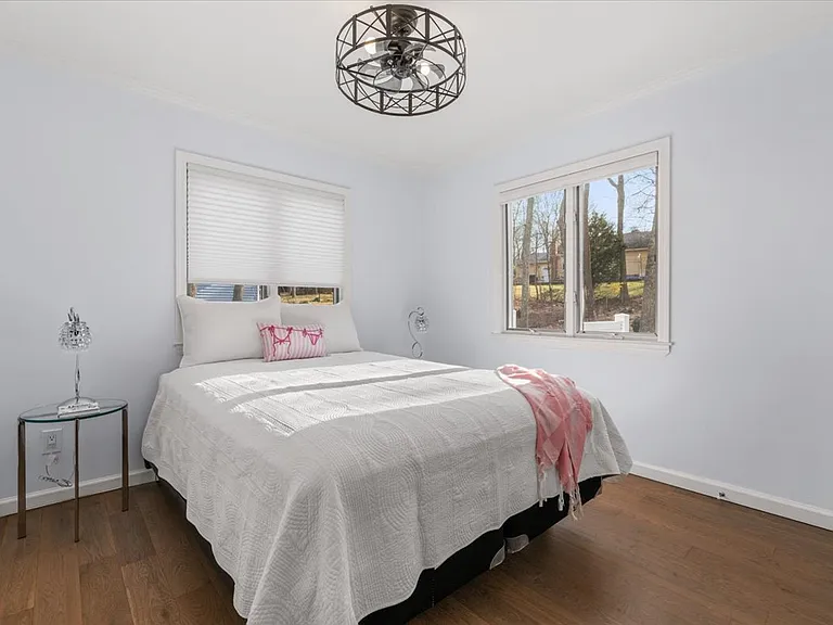 35 Washington Heights Ave — Photo 15