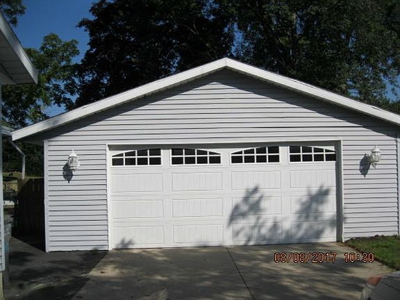 3rd image of 1357 Stanwood St NW