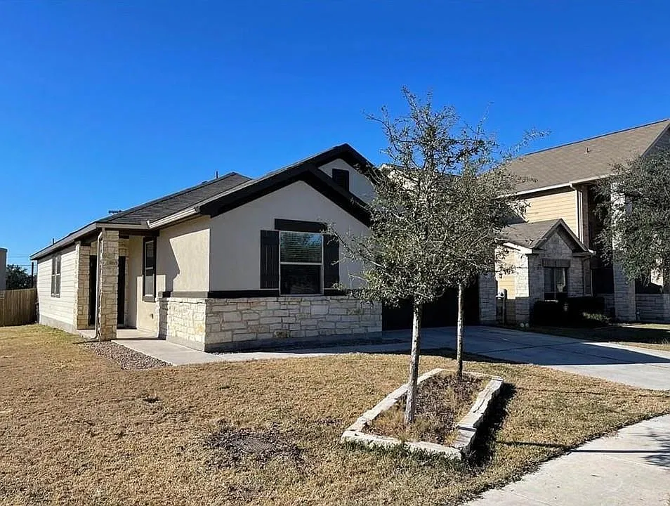 231 Drystone Trl