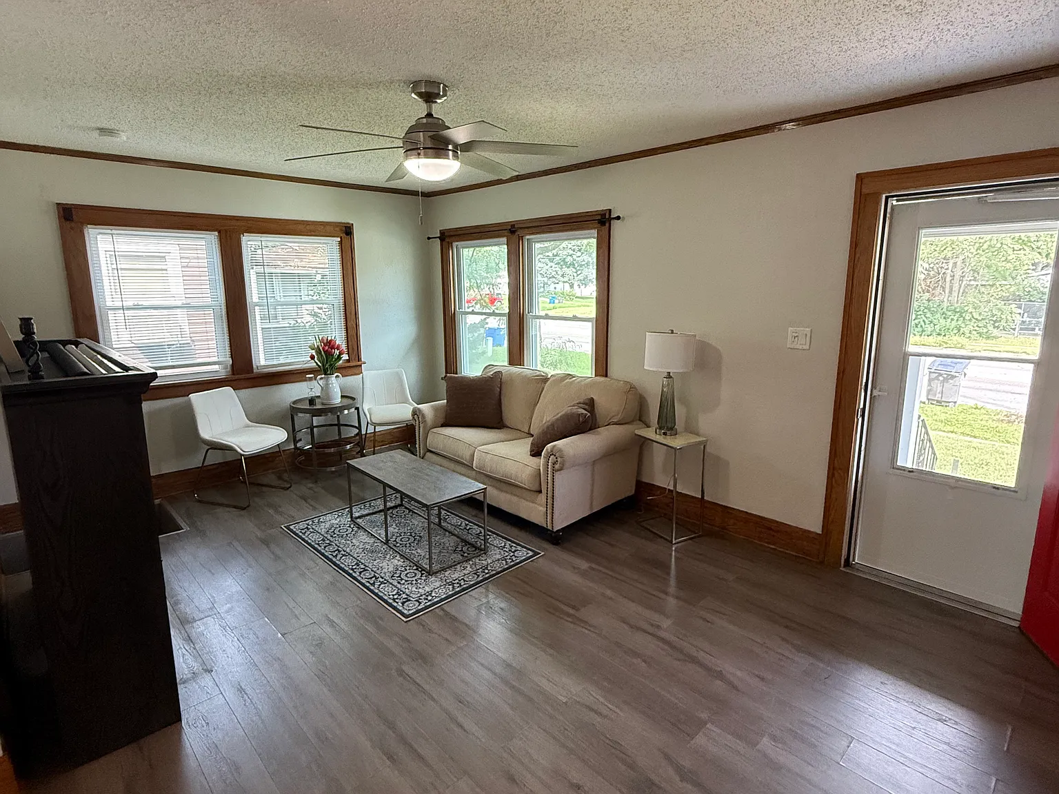 3716 Hickman Rd — Photo 3