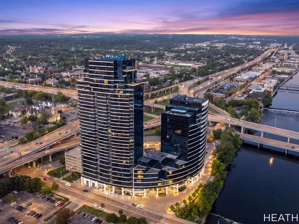 335 Bridge St NW APT 2201, Grand Rapids, MI 49504