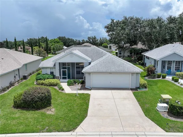 5095 China Sea Dr, Tavares, FL 32778