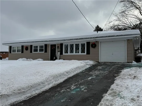 6632 Seville Dr, Rome, NY 13440