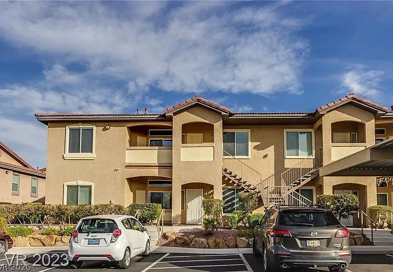 2305 W Horizon Ridge Pkwy #1023 — Photo 1