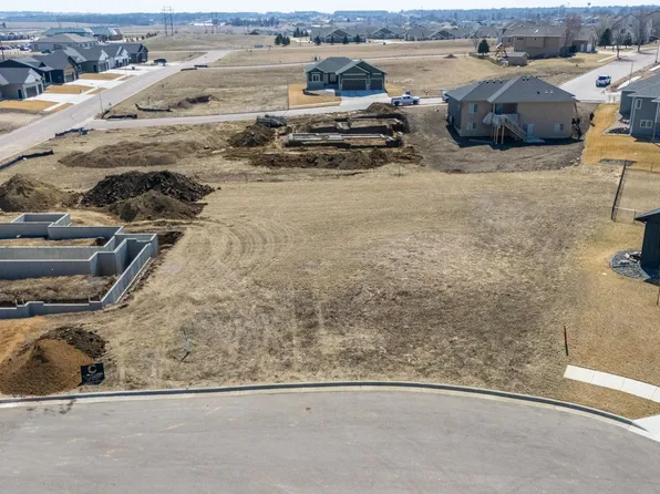 5505 E Marlowe Cir, Sioux Falls, SD 57110