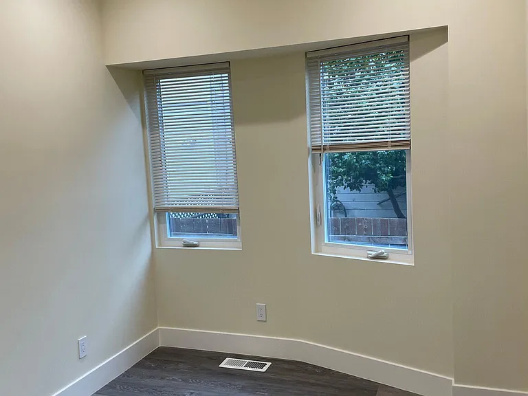 1825 Berkeley Way — Photo 14
