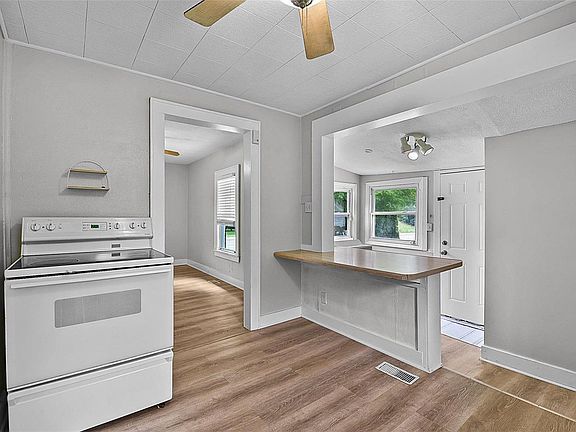 5th image of 505 Plum St