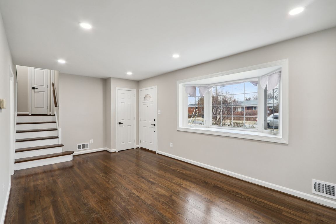 Floyd Ave-008.jpg