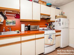94 W Cedar St #2C, Boston, MA 02114