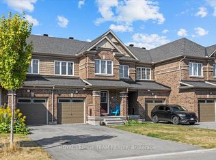 814 Stallion Cres, Ottawa, ON K2S 0Y4