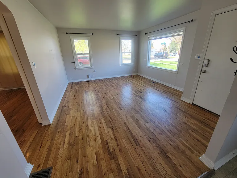 1609 W Boise Ave — Photo 3