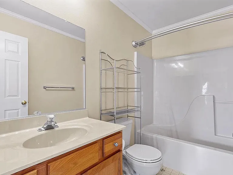 387 Wheatfield Cir — Photo 3