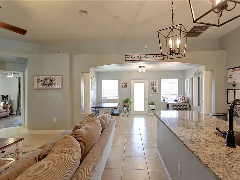 125 Palm Cir — Photo 10