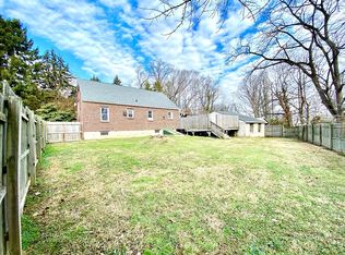 1332 Providence Rd, Secane, PA 19018