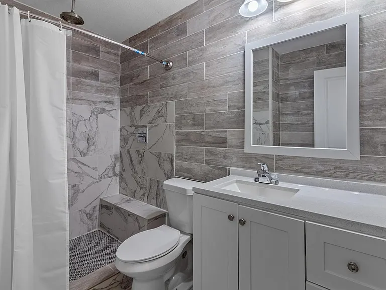 3525 Hacienda Dr — Photo 18