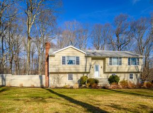 32 Seth Low Mountain Rd, Ridgefield, CT 06877