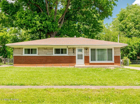 2213 Amboy Dr, Shively, KY 40216