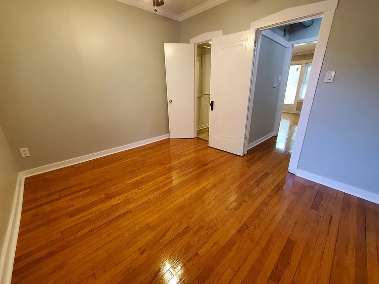 2068 W Hutchinson St #1 — Photo 14