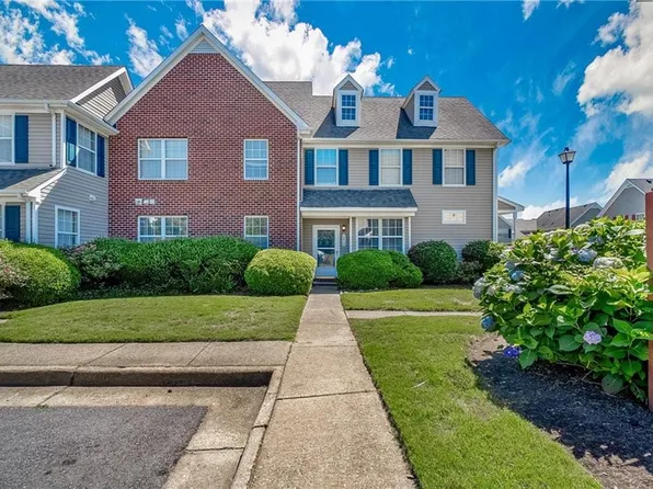 1418 Loose Strife Pl, Chesapeake, VA 23320