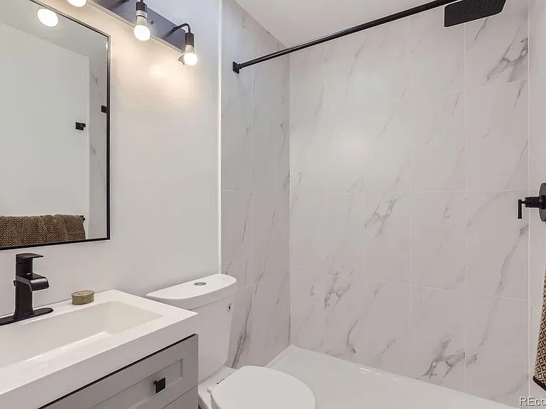 12172 Bannock Cir #B — Photo 9