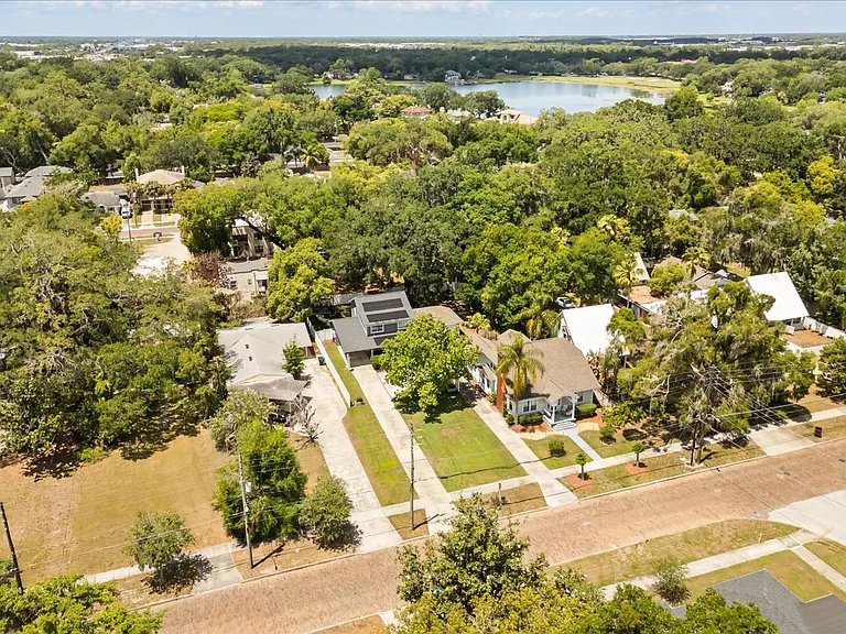 742 N Westmoreland Dr — Photo 43