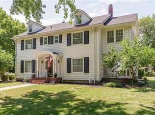 420 W 5th St, Ottawa, KS 66067