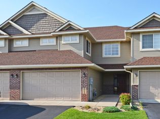 19511 Prairieview Dr, Rogers, MN 55374