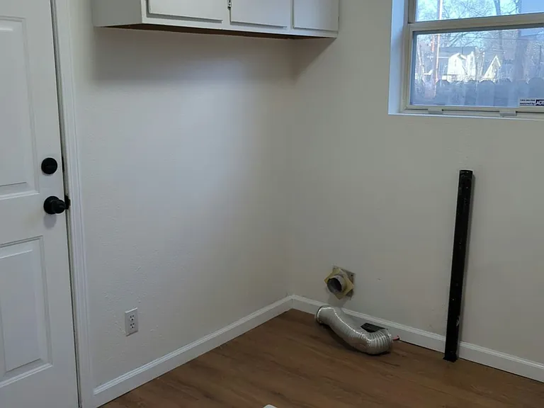 4119 S Benton Ave — Photo 32