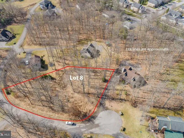 8 Northlake Dr, Mc Henry, MD 21541