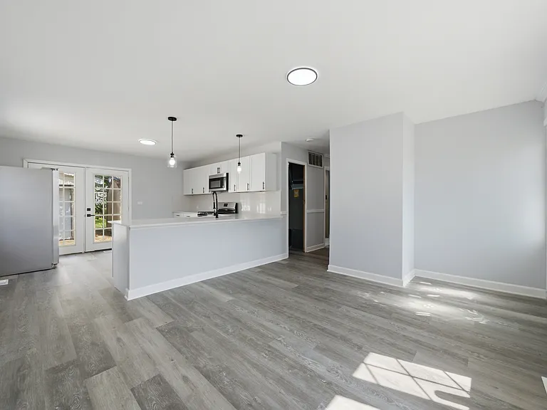 407 Laurel Ave — Photo 12