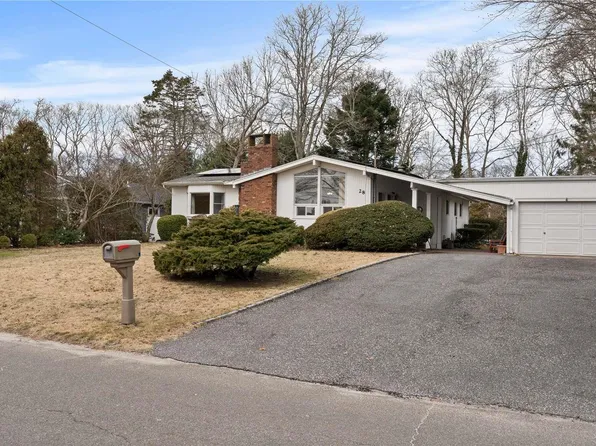 28 Romana Drive, Hampton Bays, NY 11946