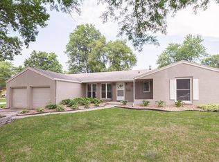 7219 Reite Ave, Windsor Heights, IA 50324