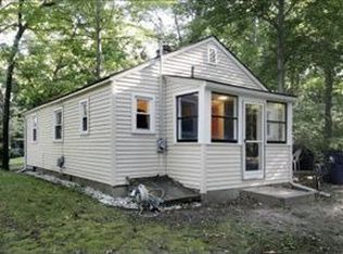7631 Curry Ln, Portage, MI 49024