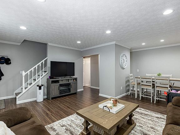 4th image of 124 Chapel Hill Dr