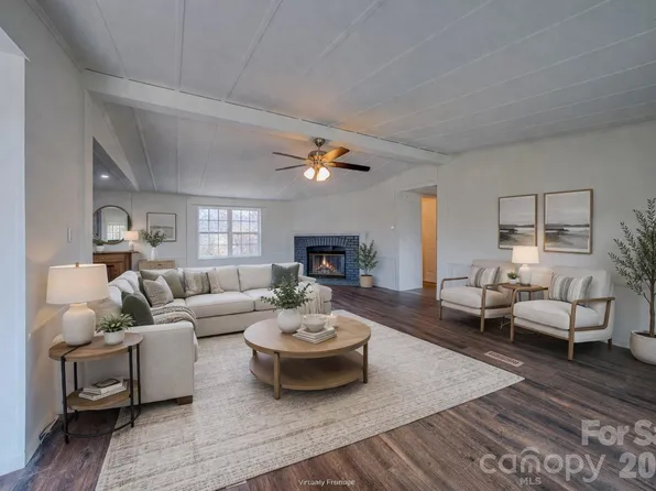 8 Teal Ln, Candler, NC 28715