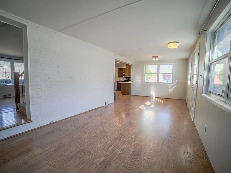213 Heatherwood Rd — Photo 23