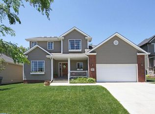 6705 S 88th St, Lincoln, NE 68526