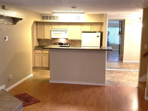 2311 Basil Dr APT C207, Arlington, TX 76006