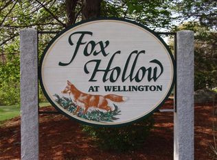 428 Fox Hollow Way, Manchester, NH 03104