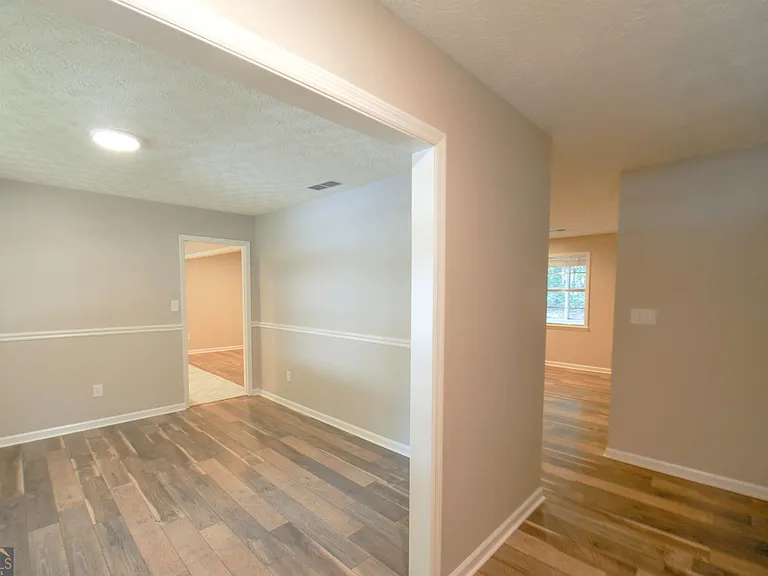 125 Brooks Dr — Photo 8