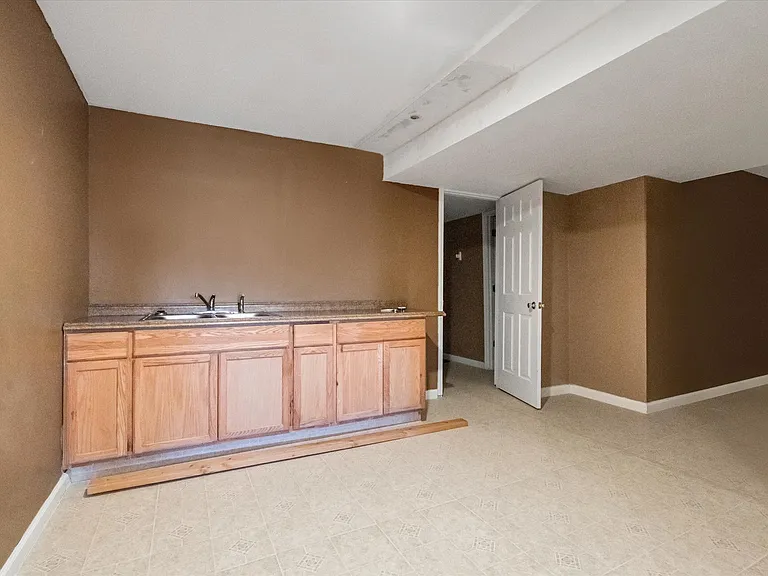 317 Lake Side View Ln — Photo 48