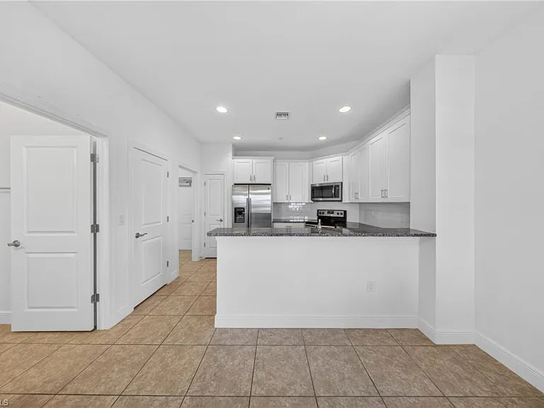 1435 Santiago Cir SW #2003 — Photo 8