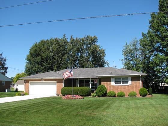 1st image of 1234 Woodside Dr
