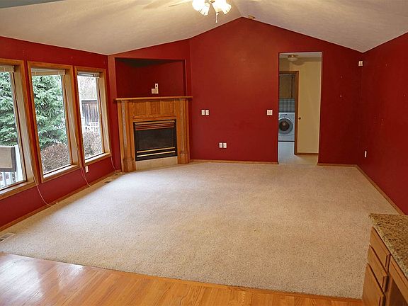 5th image of 6520 W Kitsap Dr